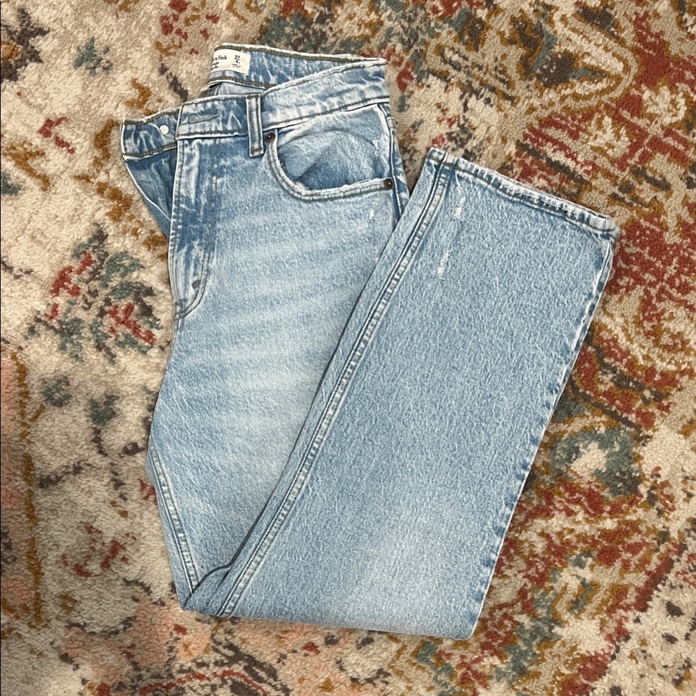 Abercrombie 90s Straight Ultra High Rise Jeans